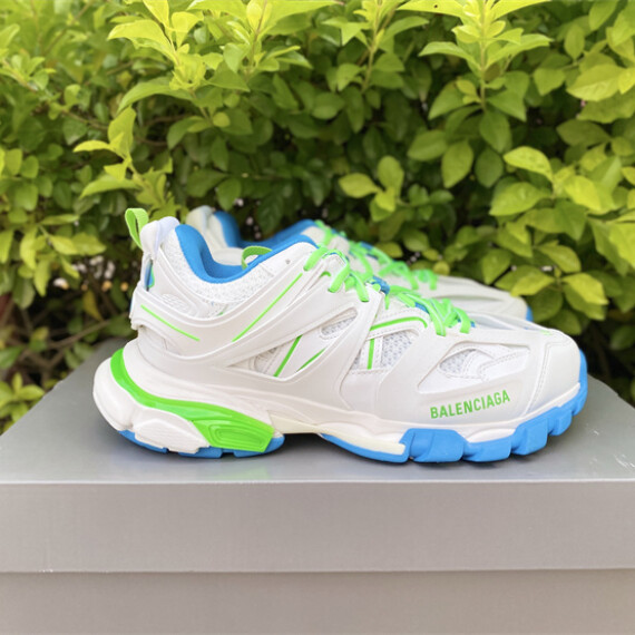 https://arvionstyle.vuta.site/pr/balenciaga-track-sneaker-white-blue-green-542023-w2bc3-0285