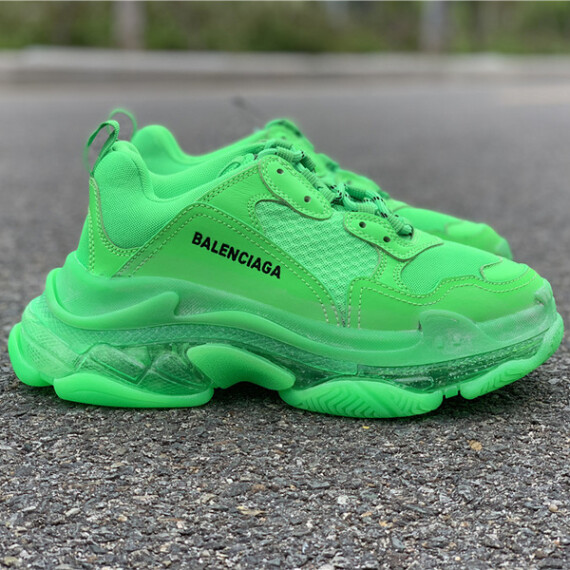 https://arvionstyle.vuta.site/pr/balenciaga-triple-s-green-547424-w09o1-2901