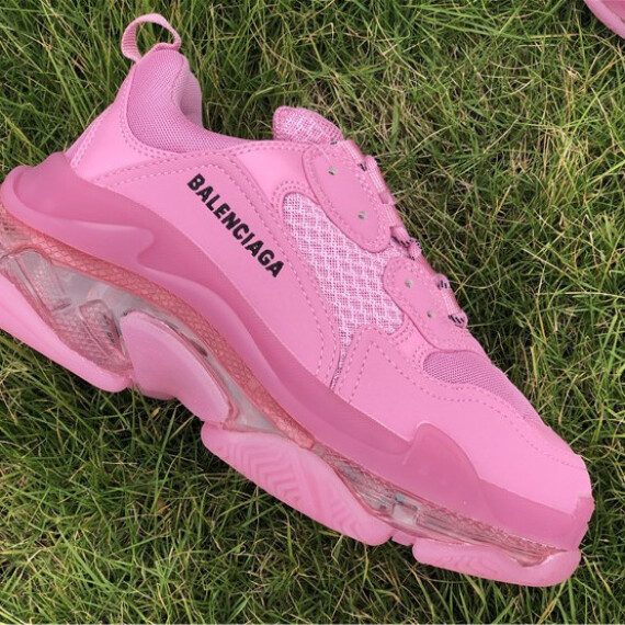 https://arvionstyle.vuta.site/pr/balenciaga-triple-s-pink-544351-w2ga1-5760