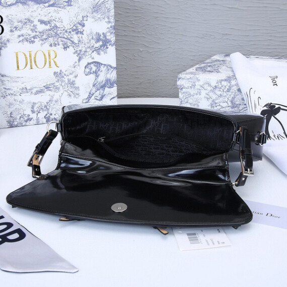 https://arvionstyle.vuta.site/pr/dior-black-a1328-24x30x13x65cm