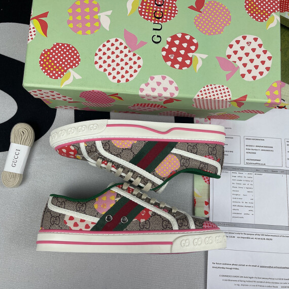 https://arvionstyle.vuta.site/pr/gts-gucci-tennis-1977-sneaker-606111-hvk20-9766