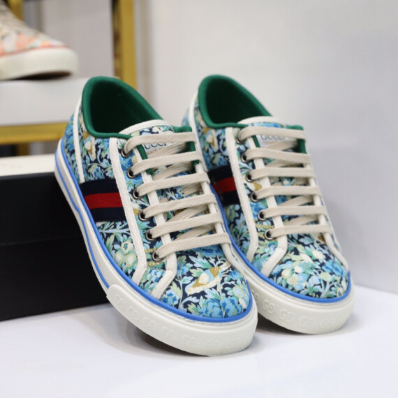 https://arvionstyle.vuta.site/pr/gts-gucci-tennis-1977-sneaker-blue-flower