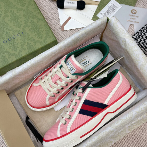 https://arvionstyle.vuta.site/pr/gts-gucci-tennis-1977-sneaker-pink-gucci-tennis-1977-sneakers-211451f128038
