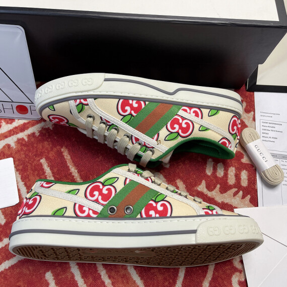 https://arvionstyle.vuta.site/pr/gts-gucci-tennis-1977-sneaker
