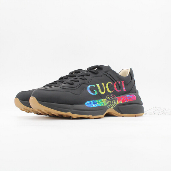 https://arvionstyle.vuta.site/pr/gucci-rhyton-sneaker-black