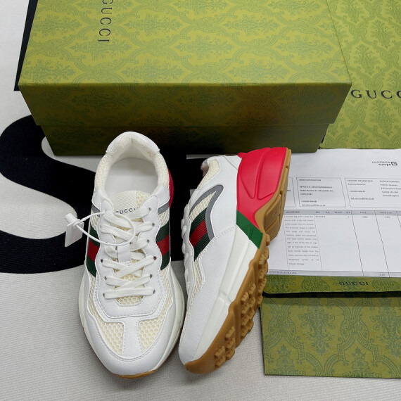 https://arvionstyle.vuta.site/pr/gucci-rhyton-sneaker-white-red