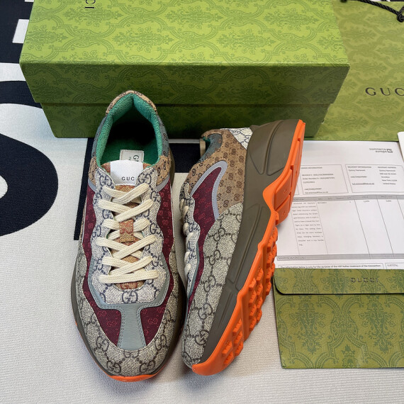 https://arvionstyle.vuta.site/pr/gucci-rython-gg-multicolor