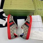 Gucci Ace GG Supreme sneaker Red