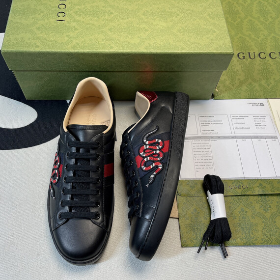 https://arvionstyle.vuta.site/pr/gucci-ace-embroidered-snake