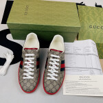 Gucci Ace GG Supreme sneaker Red