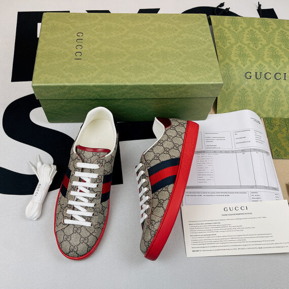 https://arvionstyle.vuta.site/pr/gucci-ace-gg-supreme-sneaker-red