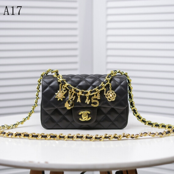 https://arvionstyle.vuta.site/pr/chanel-classic-trunk-like-shoulder-bag