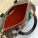 Louis Vuitton Speedy Bandoulière 25 handbag in Monogram canvas