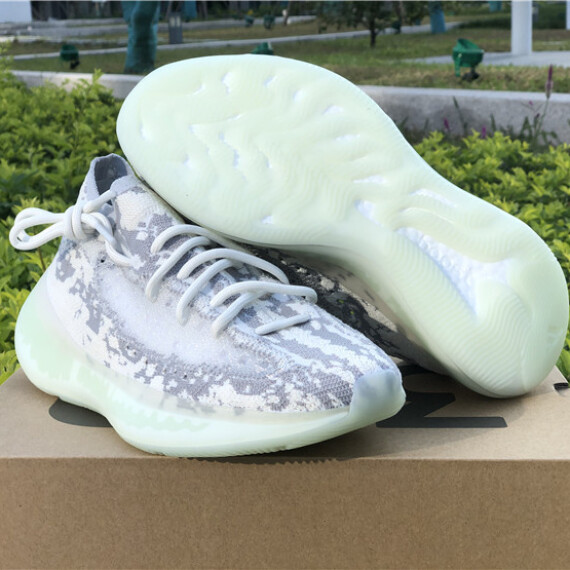 https://arvionstyle.vuta.site/pr/adidas-yeezy-boost-380-alien