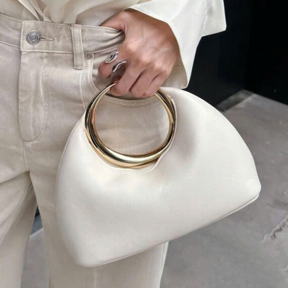 https://arvionstyle.vuta.site/pr/aura-ring-top-handle-bag